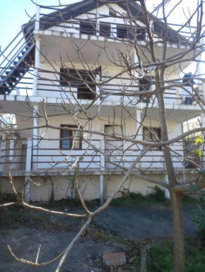 Regra Apartments